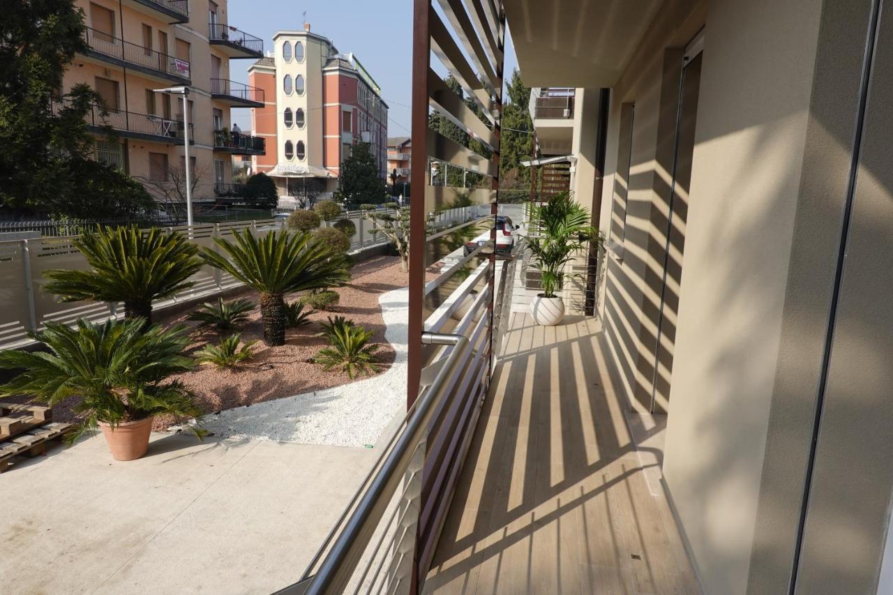 Homingarda - Fine Holiday Apartments Peschiera del Garda Esterno foto